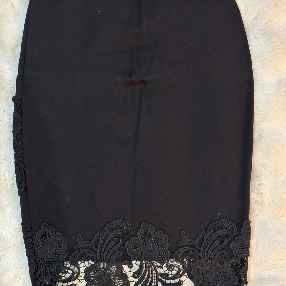 Haute Monde Black Floral Lace Pencil Skirt